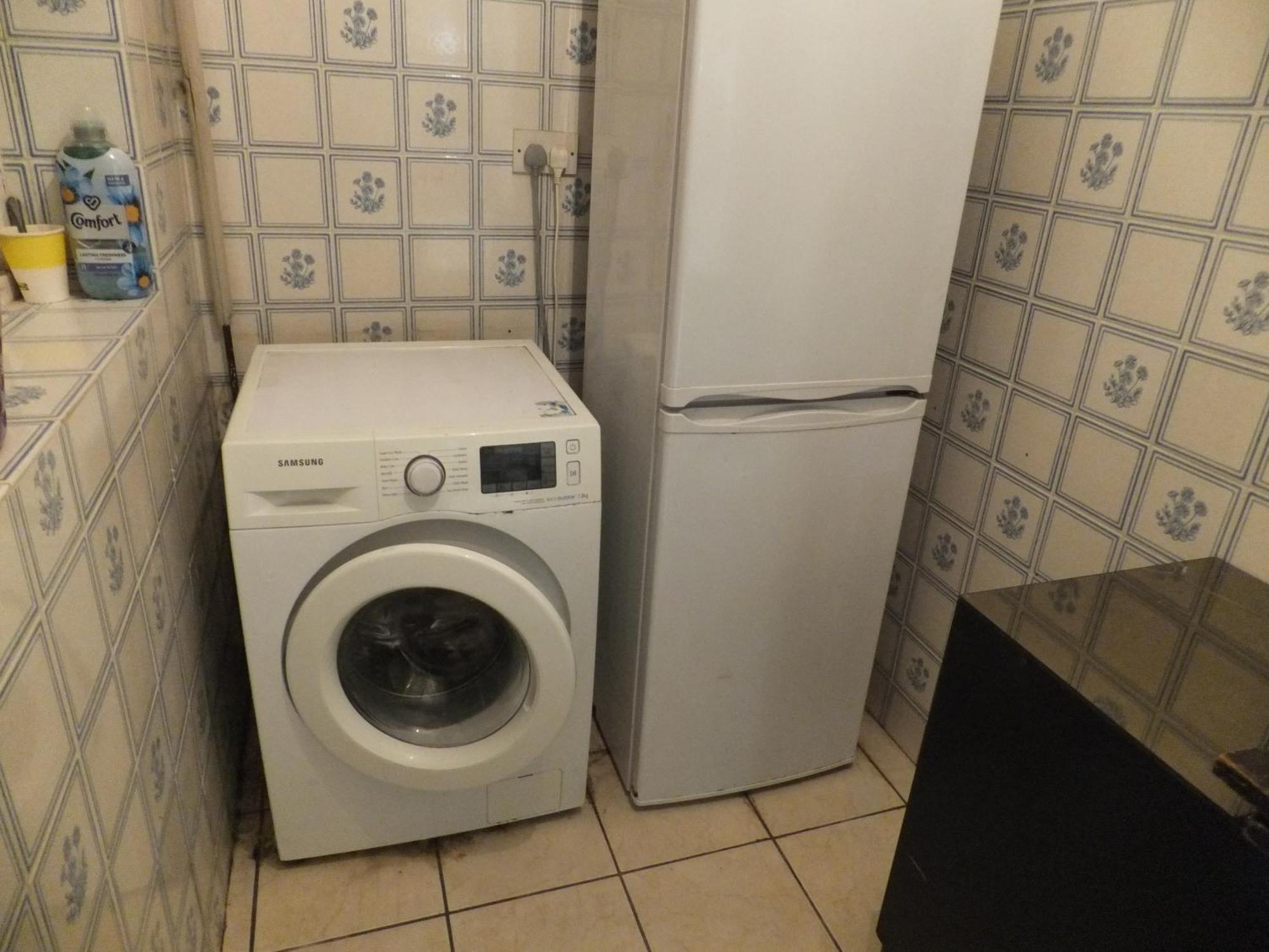 Many Worlds Meet - Eurostar, Wimbledon 30 Mins, Central London, Gatwick 15 Mins - Spacious, Sleeps Up To 16 Plus Cot - Free Wifi, Parking - Next To Lloyd Park, Great For Families, Walkers, Relocators - Ideal For Contractors London Borough of London Borough of Croydon Exteriör bild