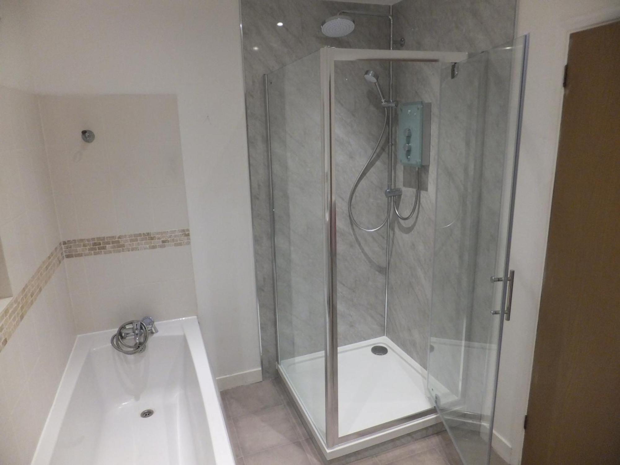 Many Worlds Meet - Eurostar, Wimbledon 30 Mins, Central London, Gatwick 15 Mins - Spacious, Sleeps Up To 16 Plus Cot - Free Wifi, Parking - Next To Lloyd Park, Great For Families, Walkers, Relocators - Ideal For Contractors London Borough of London Borough of Croydon Exteriör bild