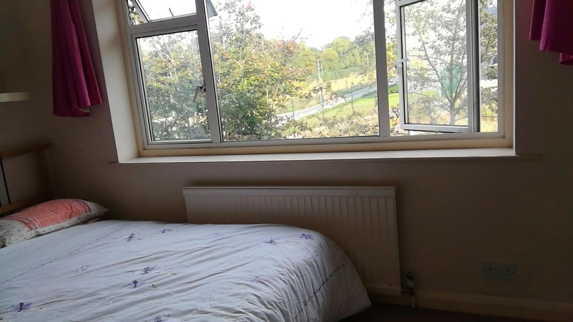 Many Worlds Meet - Eurostar, Wimbledon 30 Mins, Central London, Gatwick 15 Mins - Spacious, Sleeps Up To 16 Plus Cot - Free Wifi, Parking - Next To Lloyd Park, Great For Families, Walkers, Relocators - Ideal For Contractors London Borough of London Borough of Croydon Exteriör bild
