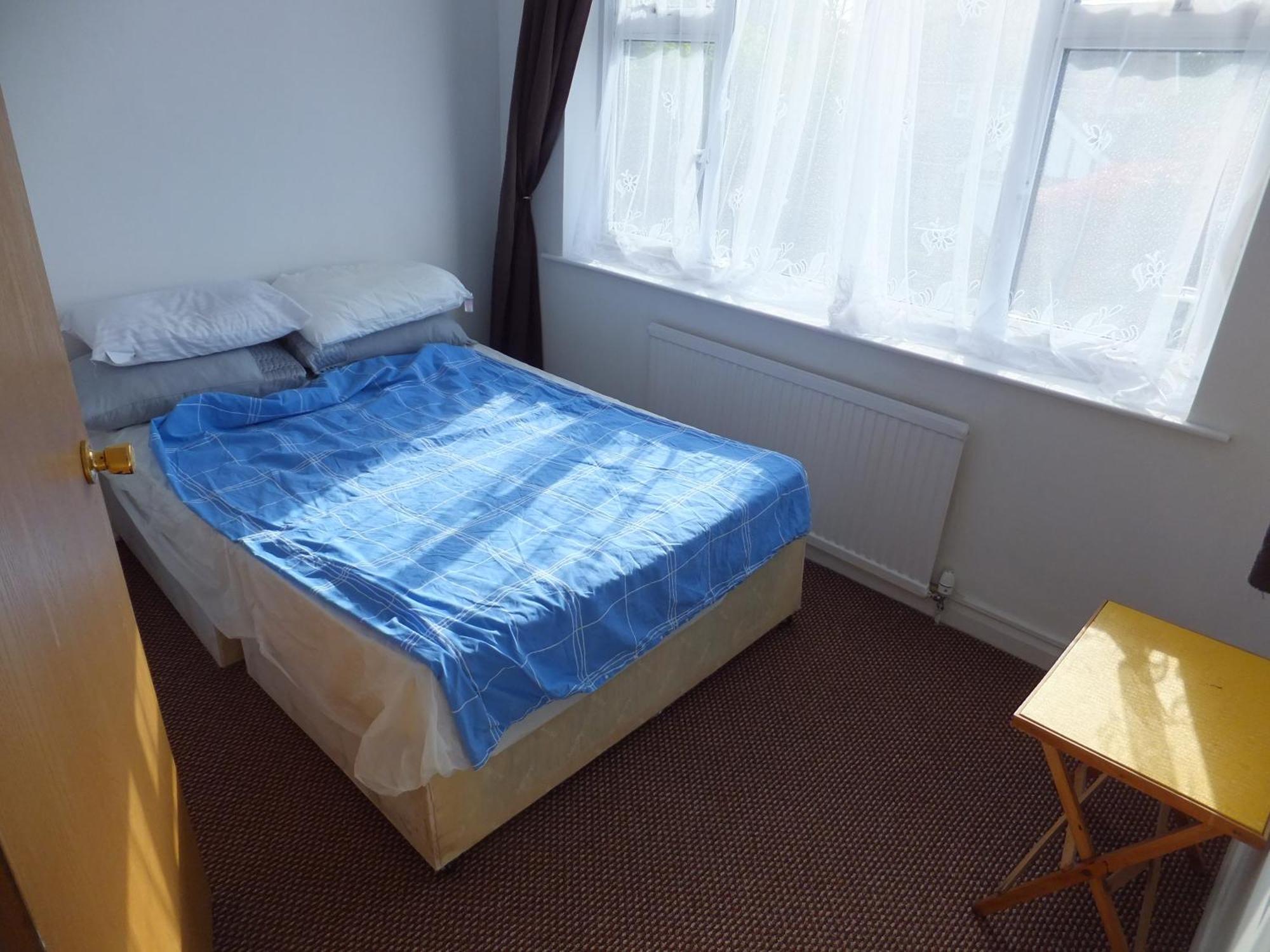 Many Worlds Meet - Eurostar, Wimbledon 30 Mins, Central London, Gatwick 15 Mins - Spacious, Sleeps Up To 16 Plus Cot - Free Wifi, Parking - Next To Lloyd Park, Great For Families, Walkers, Relocators - Ideal For Contractors London Borough of London Borough of Croydon Exteriör bild