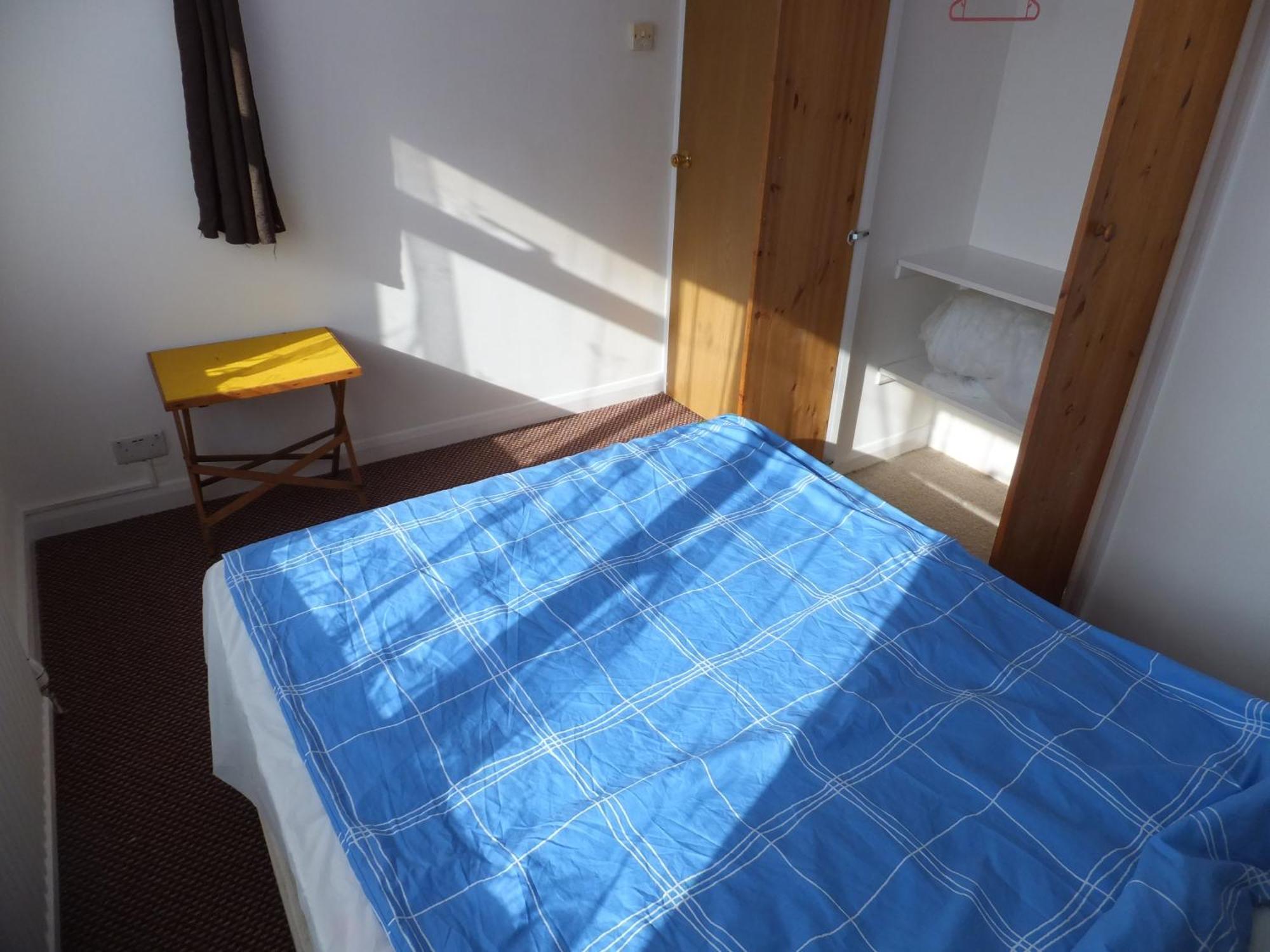 Many Worlds Meet - Eurostar, Wimbledon 30 Mins, Central London, Gatwick 15 Mins - Spacious, Sleeps Up To 16 Plus Cot - Free Wifi, Parking - Next To Lloyd Park, Great For Families, Walkers, Relocators - Ideal For Contractors London Borough of London Borough of Croydon Rum bild